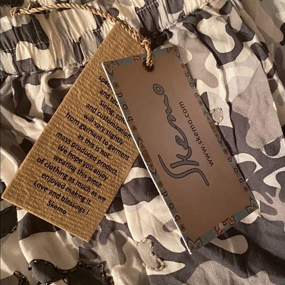 Skemo  NWT size XL camouflage strapless jumpsuit - Picture 5 of 8